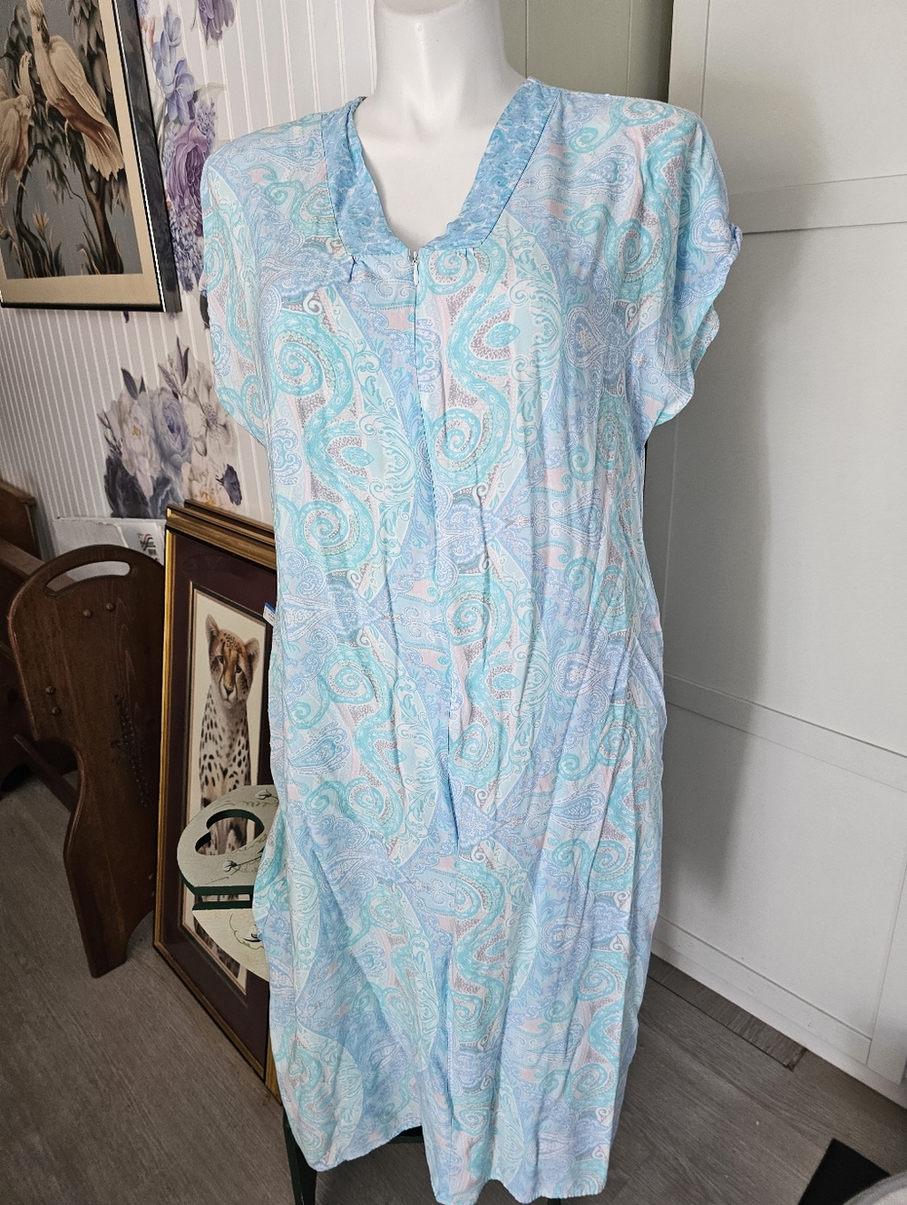 Miss Elaine Nightgown 1X Plus Paisley Blue Pink Lace Trim Soft Lounge Gown EUC
